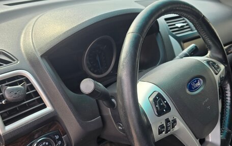 Ford Explorer VI, 2013 год, 1 800 000 рублей, 14 фотография