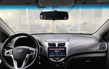 Hyundai Solaris II рестайлинг, 2012 год, 720 000 рублей, 17 фотография