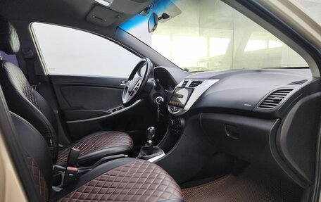 Hyundai Solaris II рестайлинг, 2012 год, 720 000 рублей, 13 фотография