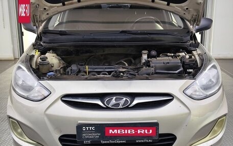Hyundai Solaris II рестайлинг, 2012 год, 720 000 рублей, 11 фотография