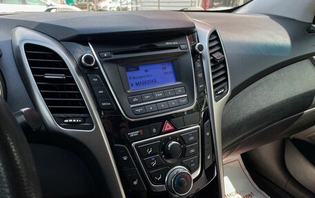 Hyundai i30 II рестайлинг, 2013 год, 999 000 рублей, 18 фотография