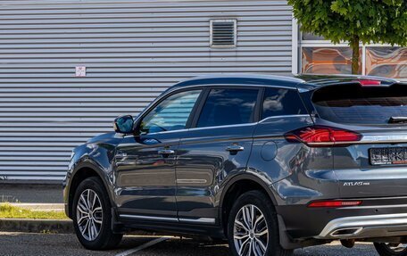 Geely Atlas, 2022 год, 1 795 000 рублей, 8 фотография