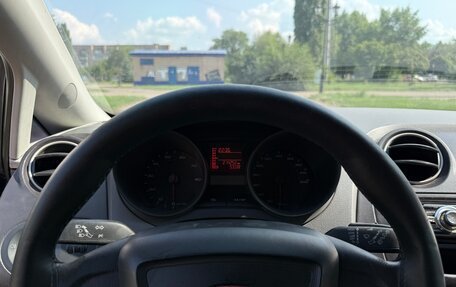 SEAT Ibiza IV рестайлинг 2, 2010 год, 515 000 рублей, 14 фотография
