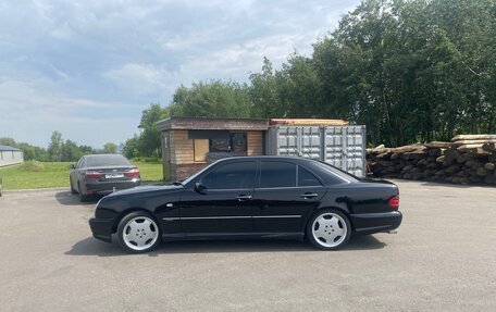 Mercedes-Benz E-Класс, 1997 год, 880 000 рублей, 1 фотография