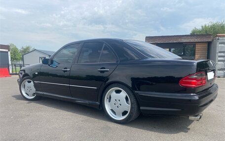 Mercedes-Benz E-Класс, 1997 год, 880 000 рублей, 7 фотография