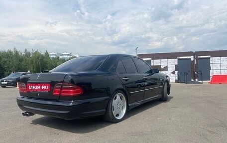 Mercedes-Benz E-Класс, 1997 год, 880 000 рублей, 2 фотография