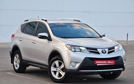 Toyota RAV4, 2013 год, 2 245 000 рублей, 6 фотография