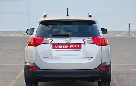 Toyota RAV4, 2013 год, 2 245 000 рублей, 2 фотография