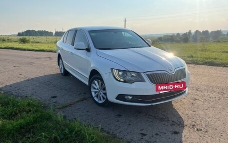 Skoda Superb III рестайлинг, 2014 год, 1 100 000 рублей, 3 фотография