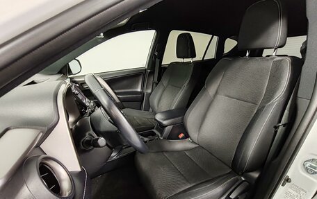 Toyota RAV4, 2019 год, 2 699 000 рублей, 21 фотография