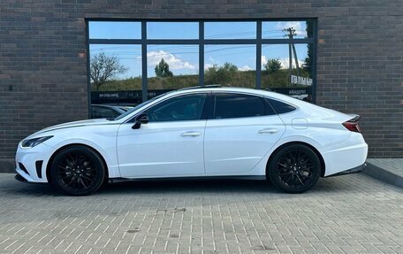 Hyundai Sonata VIII, 2021 год, 2 450 000 рублей, 2 фотография