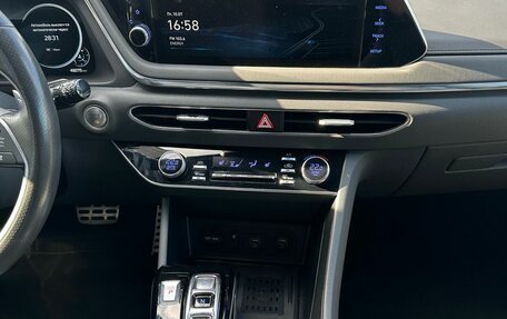 Hyundai Sonata VIII, 2021 год, 2 450 000 рублей, 13 фотография