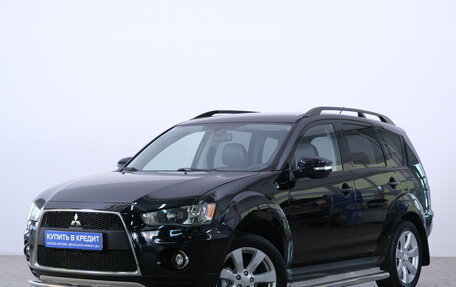 Mitsubishi Outlander III рестайлинг 3, 2011 год, 1 369 000 рублей, 4 фотография