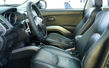 Mitsubishi Outlander III рестайлинг 3, 2011 год, 1 369 000 рублей, 8 фотография