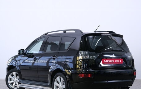 Mitsubishi Outlander III рестайлинг 3, 2011 год, 1 369 000 рублей, 5 фотография