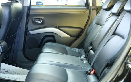 Mitsubishi Outlander III рестайлинг 3, 2011 год, 1 369 000 рублей, 22 фотография