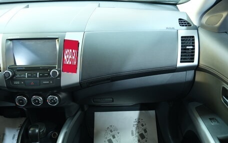 Mitsubishi Outlander III рестайлинг 3, 2011 год, 1 369 000 рублей, 19 фотография