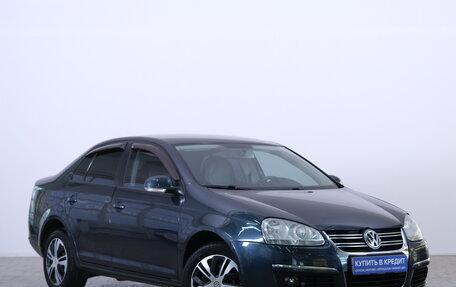 Volkswagen Jetta VI, 2010 год, 749 000 рублей, 2 фотография
