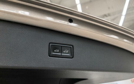 Volkswagen Tiguan II, 2020 год, 2 209 000 рублей, 12 фотография