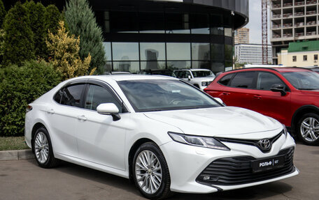 Toyota Camry, 2019 год, 3 248 000 рублей, 2 фотография