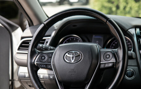 Toyota Camry, 2019 год, 3 248 000 рублей, 12 фотография