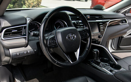 Toyota Camry, 2019 год, 3 248 000 рублей, 16 фотография