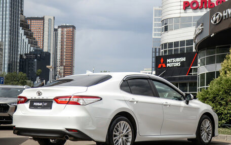 Toyota Camry, 2019 год, 3 248 000 рублей, 4 фотография