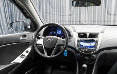 Hyundai Solaris II рестайлинг, 2015 год, 1 219 000 рублей, 11 фотография