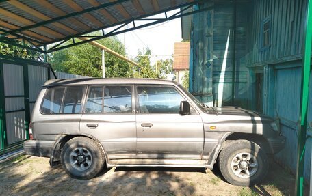 Mitsubishi Pajero III рестайлинг, 1997 год, 650 000 рублей, 2 фотография