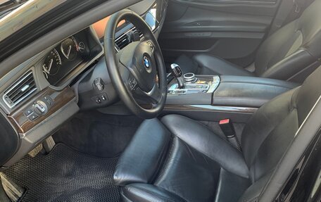 BMW 7 серия, 2010 год, 1 370 000 рублей, 13 фотография
