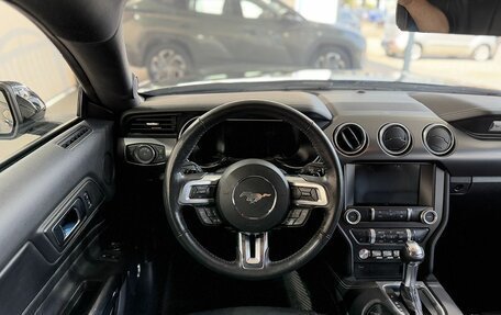 Ford Mustang VI рестайлинг, 2022 год, 5 499 000 рублей, 12 фотография