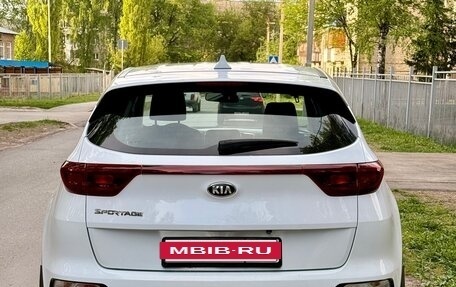KIA Sportage IV рестайлинг, 2021 год, 1 900 000 рублей, 6 фотография