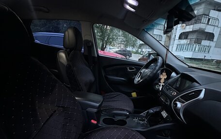 Hyundai ix35 I рестайлинг, 2010 год, 1 300 000 рублей, 10 фотография