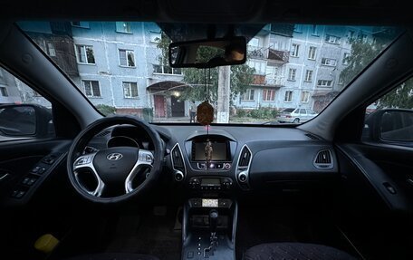 Hyundai ix35 I рестайлинг, 2010 год, 1 300 000 рублей, 11 фотография