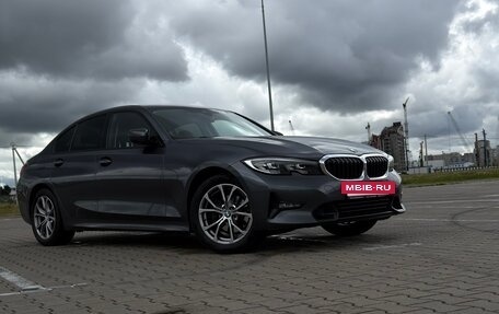 BMW 3 серия, 2020 год, 3 490 000 рублей, 10 фотография
