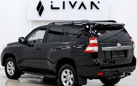 Toyota Land Cruiser Prado 150 рестайлинг 2, 2015 год, 3 035 000 рублей, 4 фотография