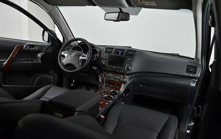 Toyota Highlander III, 2013 год, 1 685 000 рублей, 5 фотография