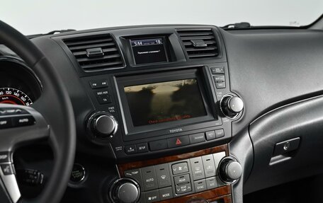 Toyota Highlander III, 2013 год, 1 685 000 рублей, 11 фотография