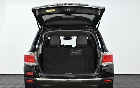 Toyota Highlander III, 2013 год, 1 685 000 рублей, 17 фотография