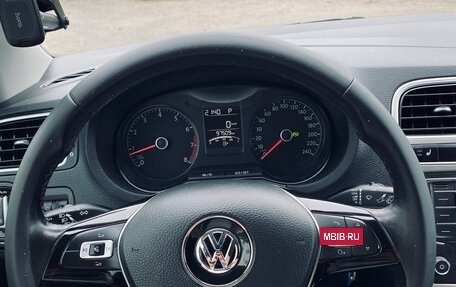 Volkswagen Polo VI (EU Market), 2017 год, 1 350 000 рублей, 9 фотография