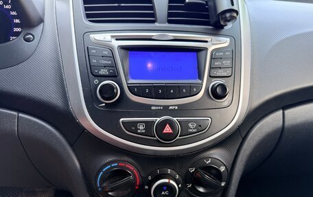 Hyundai Solaris II рестайлинг, 2012 год, 578 000 рублей, 5 фотография