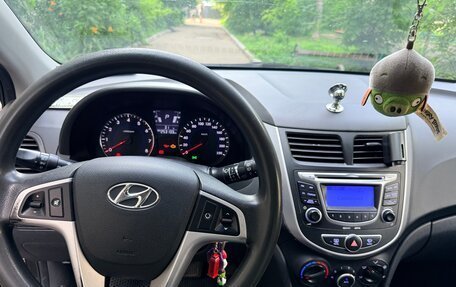 Hyundai Solaris II рестайлинг, 2012 год, 578 000 рублей, 3 фотография