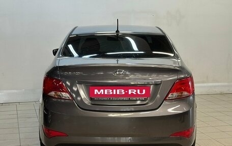 Hyundai Solaris II рестайлинг, 2016 год, 920 000 рублей, 3 фотография
