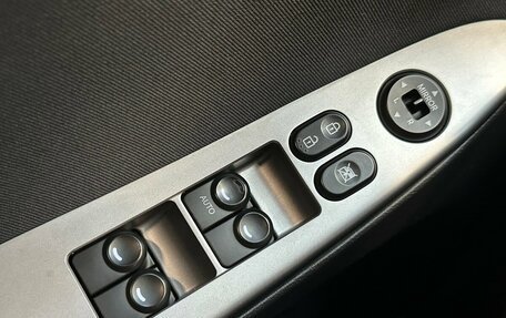 Hyundai Solaris II рестайлинг, 2016 год, 920 000 рублей, 10 фотография