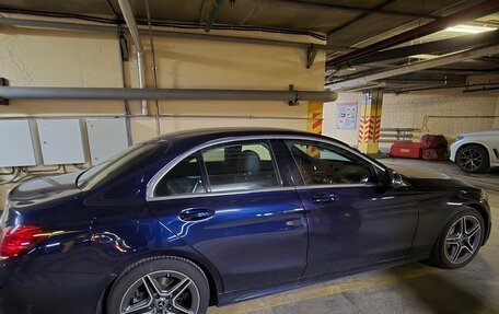 Mercedes-Benz C-Класс, 2018 год, 3 250 000 рублей, 1 фотография