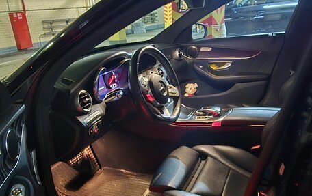 Mercedes-Benz C-Класс, 2018 год, 3 250 000 рублей, 4 фотография