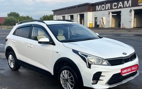 KIA Rio IV, 2021 год, 1 598 000 рублей, 2 фотография