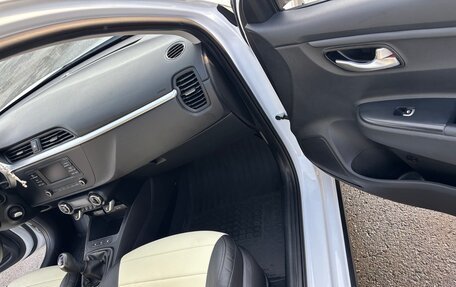 KIA Rio IV, 2021 год, 1 598 000 рублей, 16 фотография