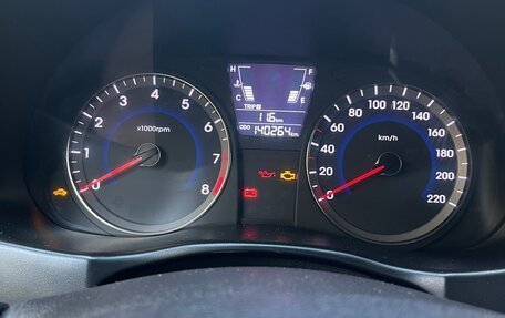 Hyundai Solaris II рестайлинг, 2012 год, 700 000 рублей, 7 фотография