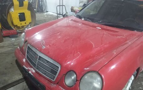 Mercedes-Benz E-Класс, 1999 год, 120 000 рублей, 7 фотография
